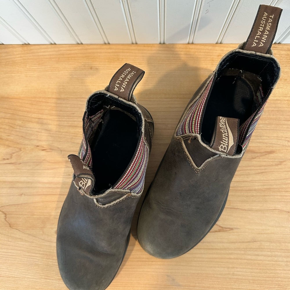 Blundstone Brown Ankle Boots with Striped Accents - Picture 6 of 7
